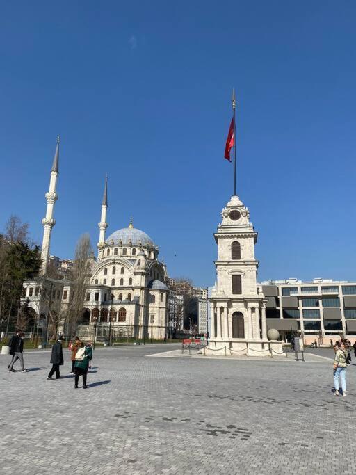 Appartamento Historical Comfy Flat In Beyoglu Tophane, Galata Provincia di Provincia di Istanbul Esterno foto